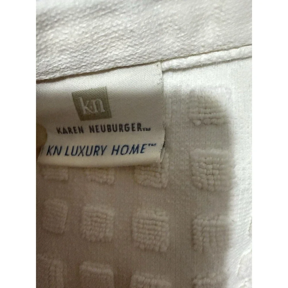 Karen Neuburger KN Luxury Home Bath Towel Ivory Textured 52 x 26 NWOT Portugal